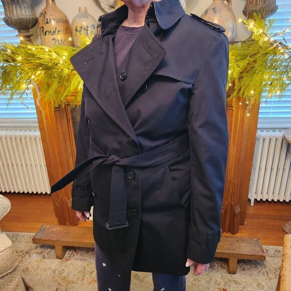 Burberry Black Harbourne Double Breasted Trench Coat, Authentic - Picture 3 of 8